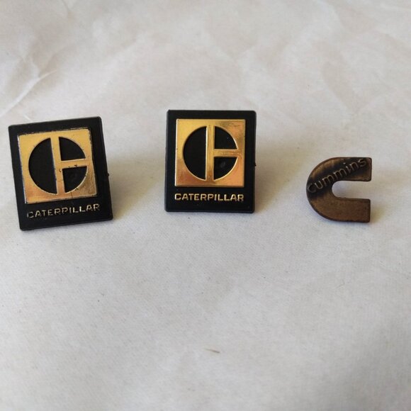 Cummins and Caterpillar Lapel Pins Lot of 3 Truck Engine Machinery Collectibles - Picture 7 of 9